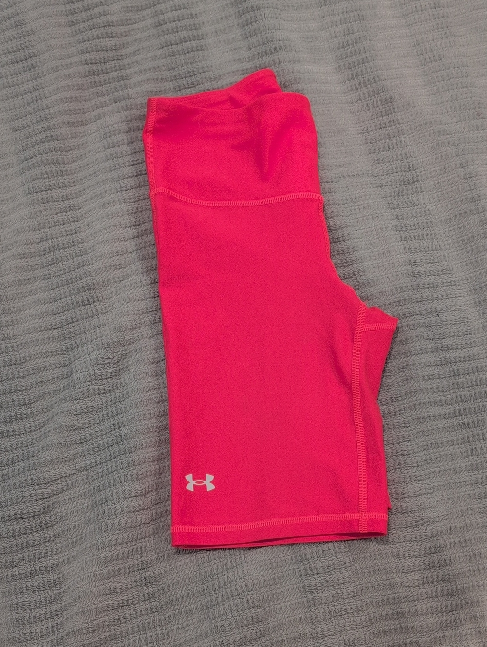 Under Armour Bright Pink Compression Athletic Bike Shorts